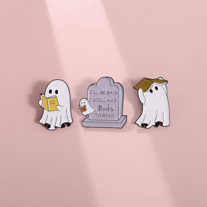 Cute Ghost Bookworm Enamel Pin Spooky Had Book To Reading Brooch Lapel Badge Halloween Festival Jewelry Gift Custom Wholesale