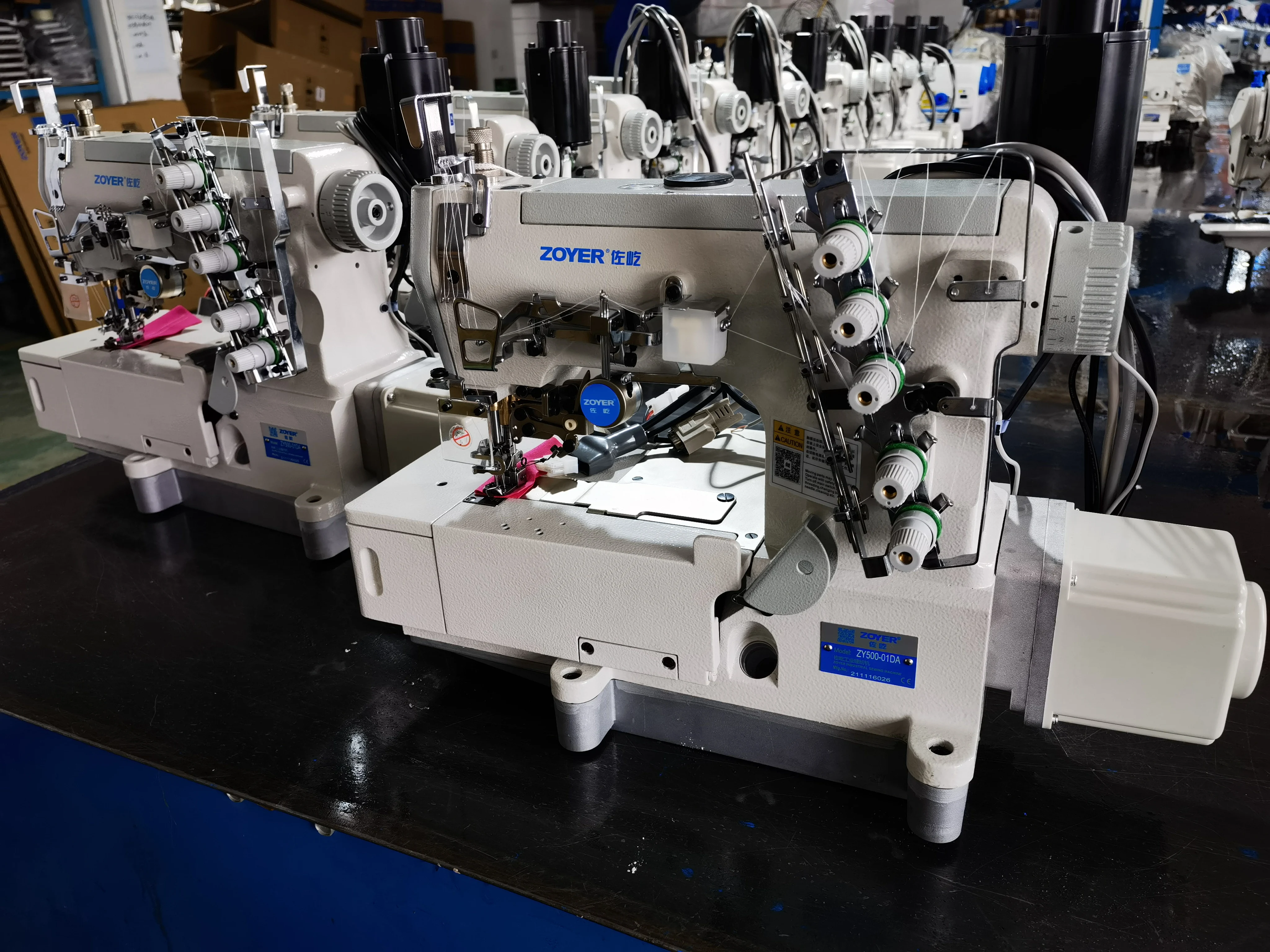 ZY500-01DA Zoyer Pegasus Interlock Industrial Automatic Sewing Machine