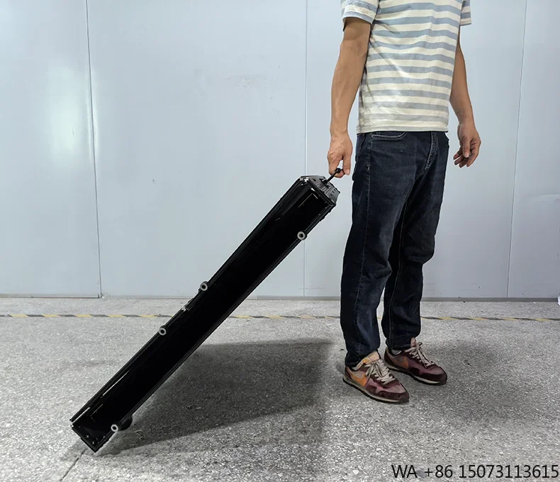 

Portable Folding DJ Table with Flight Case Packaging for Bar Nightclub Mixing Console Wholesale