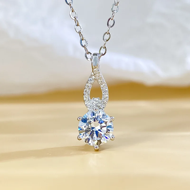 

Moissanite s925 sterling silver necklace, gourd pendant, simple Korean version collarbone chain for women