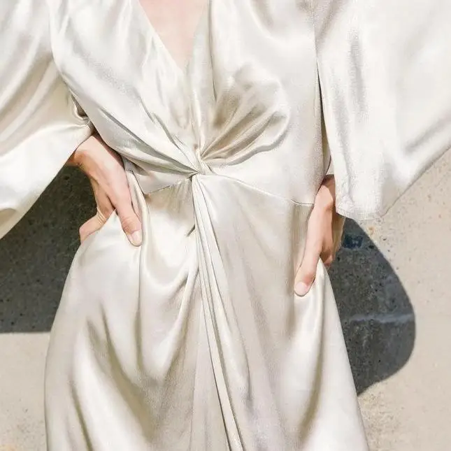 Ele V-Ne منتصف Sve ساتان A-Line Dr المرأة عالية الخصر Cinched الخصر Dr الأوروبي Sle الأساسية عادية Dr