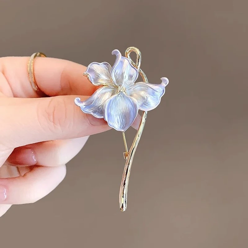 New Style Temperament Sense Water Lily Enamel Lily Flower Brooches For Women Weddings Banquet Office Brooch Pins Gifts