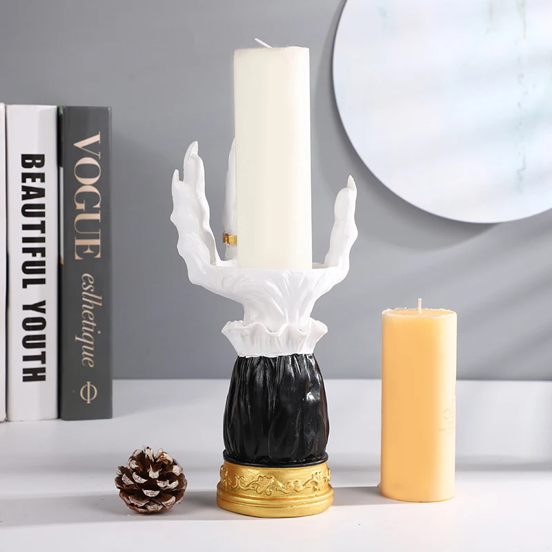 Halloween Decoration Witch Hand Candlestick Resin Table Candle Stick Gothic Home Decor Scary Devil Palm Devil Hand Ornament