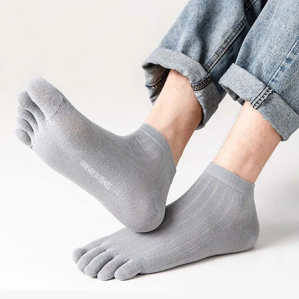 Chaussettes respirantes à rayures fines en coton pour hommes, absorbant la sueur, chaussettes à tube court, bonneterie de sport à cinq doigts, chaussettes Parker fendues