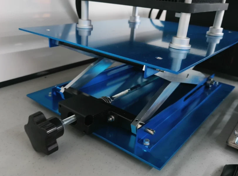 ​​Compact Electric Scissor Lift Platform - Laboratory Grade Lifting Table with Precision Height Adjustment​​