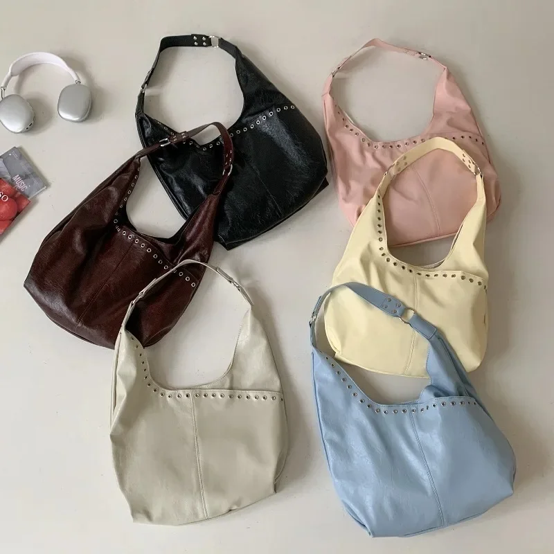 

Vintage Fashion Punk Rivets Women Shoulder Bags Y2k Aesthetic Ins Simple Underarm Bag All Match Office Lady Purses and Handbags