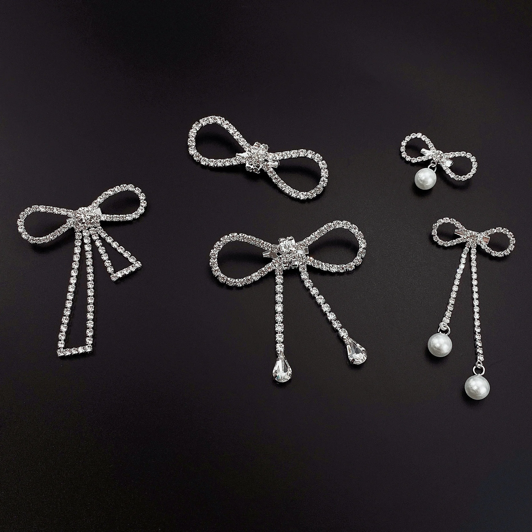 Temperament Crystal Bowknot Brooch Hollow Out Knots Tassel Drop Buckle Brooches