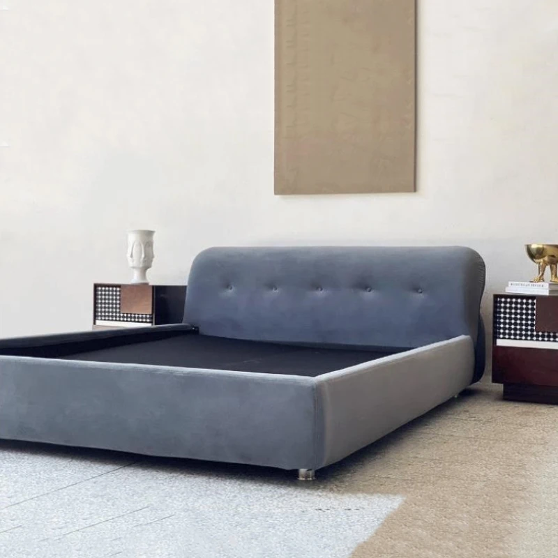 

Modern creative design hippo steel teeth double bed pull buckle fabric master bedroom marriage bed hotel villa model room bed