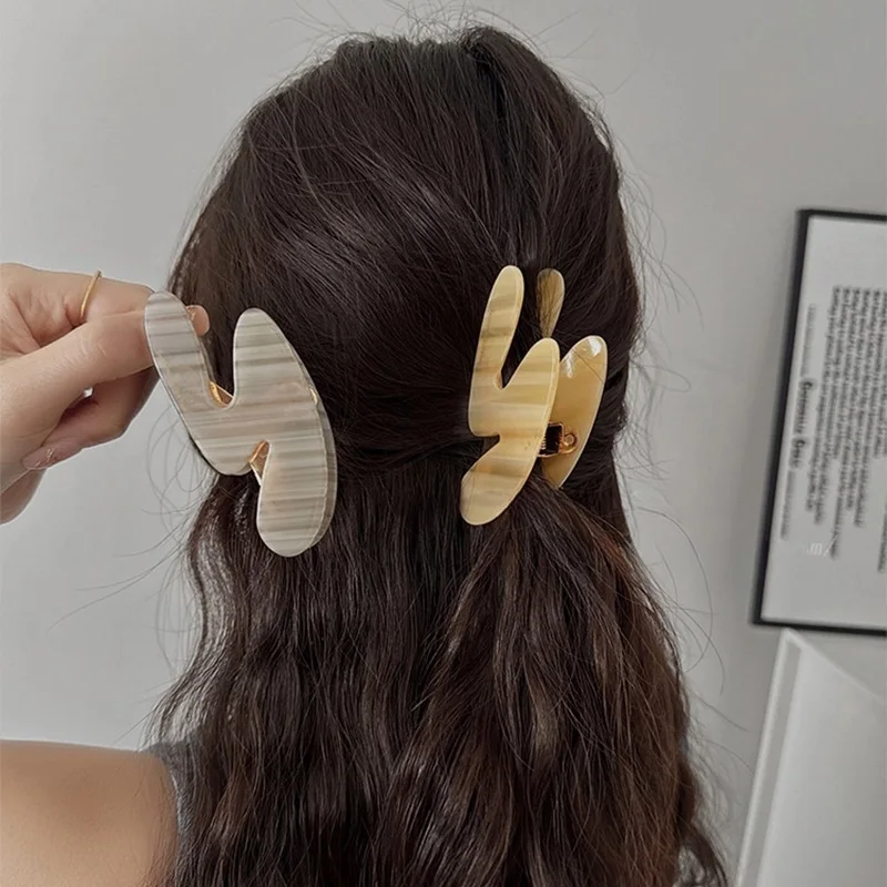 Pince à cheveux crabe en métal acétate pour femmes, épingle à cheveux requin, lettre créative, accessoires de mode coréens, grande vente