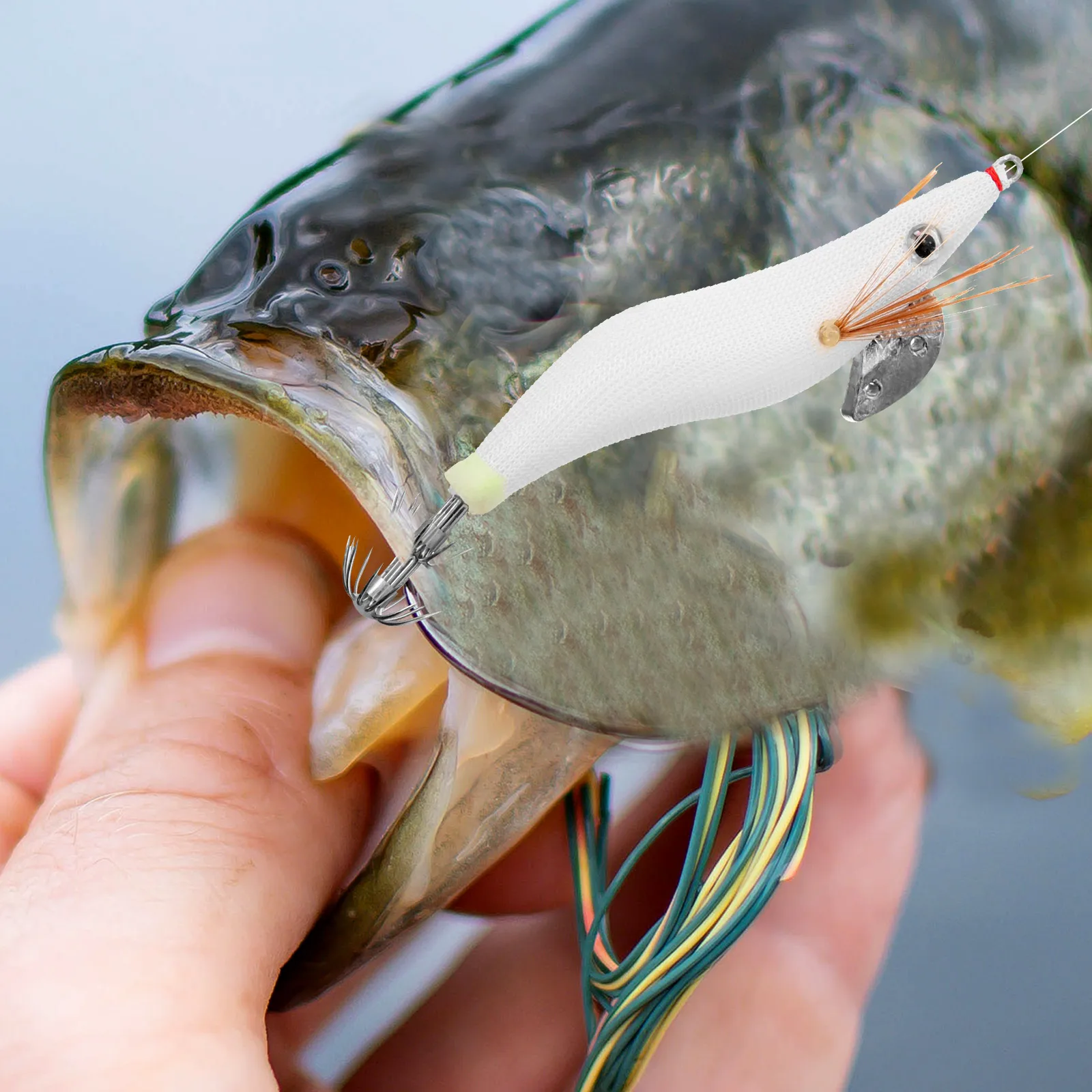 

4Pcs Bionic Luminous Fishing Shrimp Lures Floating White Shrimp Baits Artificial Freshwater Bait Floating Fishing Lures