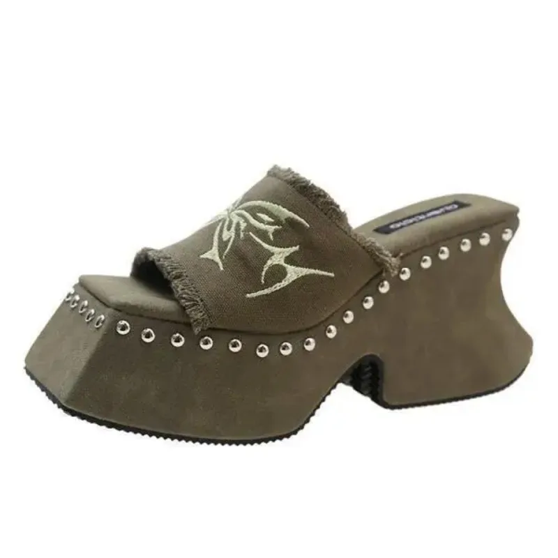 أحذية نسائية شبشب منزل منصة منخفضة الشرائح برشام النساء الكعوب 2025 الصيف الدنيم عالية الرجعية نسيج القطن المطاط روما حافر