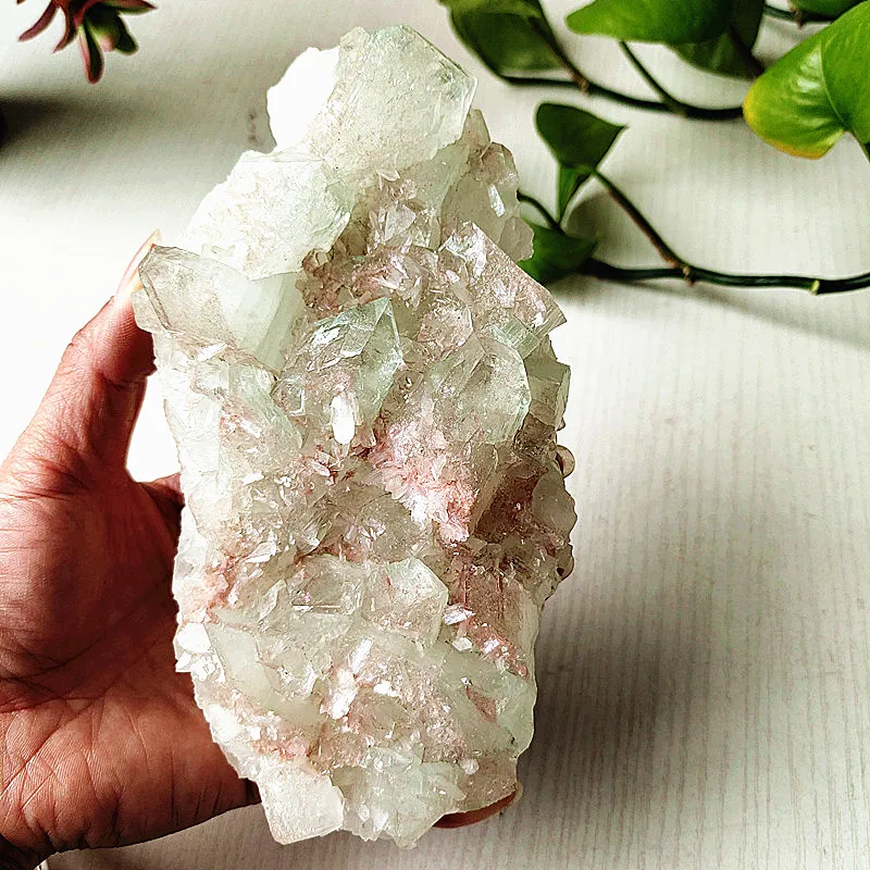 aaaa+ Natural Stone Raw Minerals Apophyllite Shining Crystals Samples and Zeolite Symbiont Beautiful Gemstones Room Decoration