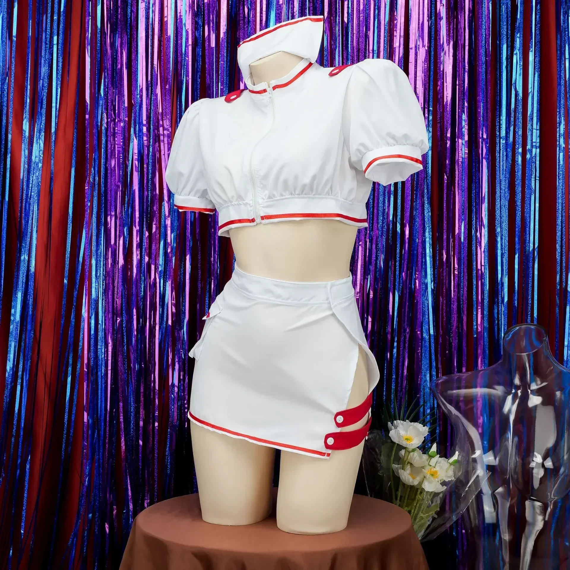 Uniforme d'infirmière blanche sexy pour femmes, olympiques de cosplay de femme de chambre, sous-vêtements de femme de chambre mignons, chemise de nuit anime, tenues, vêtements de fête d'Halloween