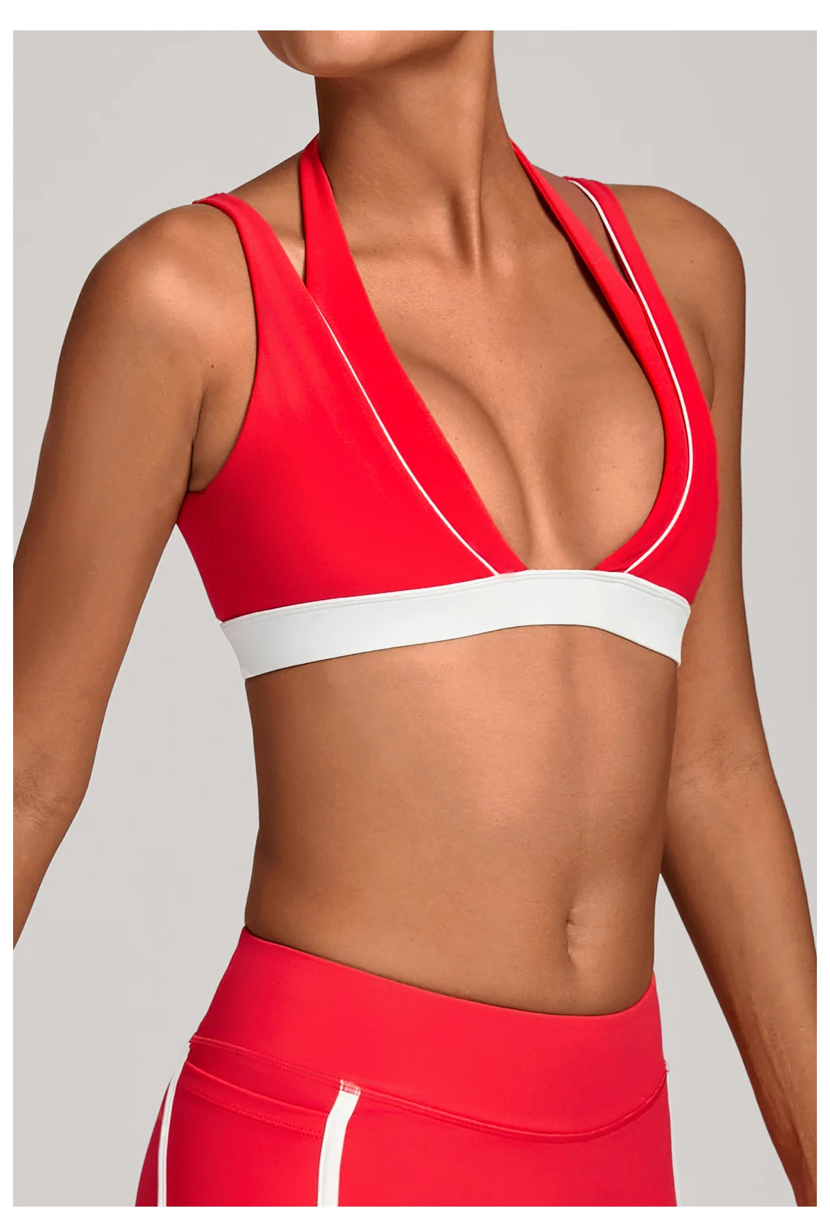 Women's Color Blocking Patchwork Sports Bra Tight Fitting Neck Hanging Design Beautiful Back Fitness Running Vest