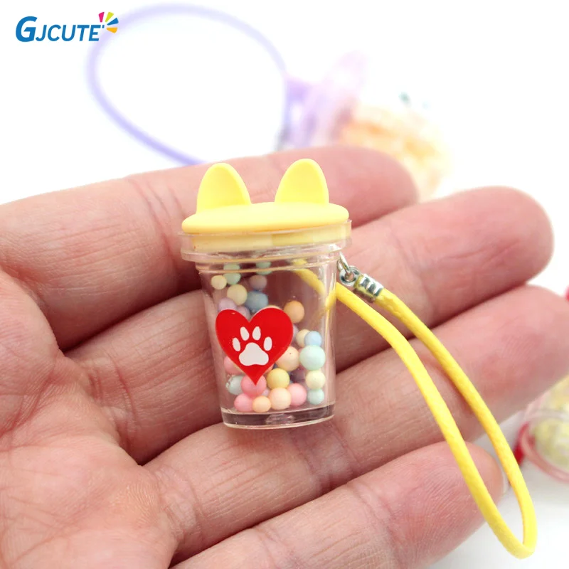 Miniature ajustável Strap Kettle para Dollhouse, Water Cup Model, Cute Doll House Decor, Pretend Play Brinquedos, Acessórios para crianças, Novo, 1Pc