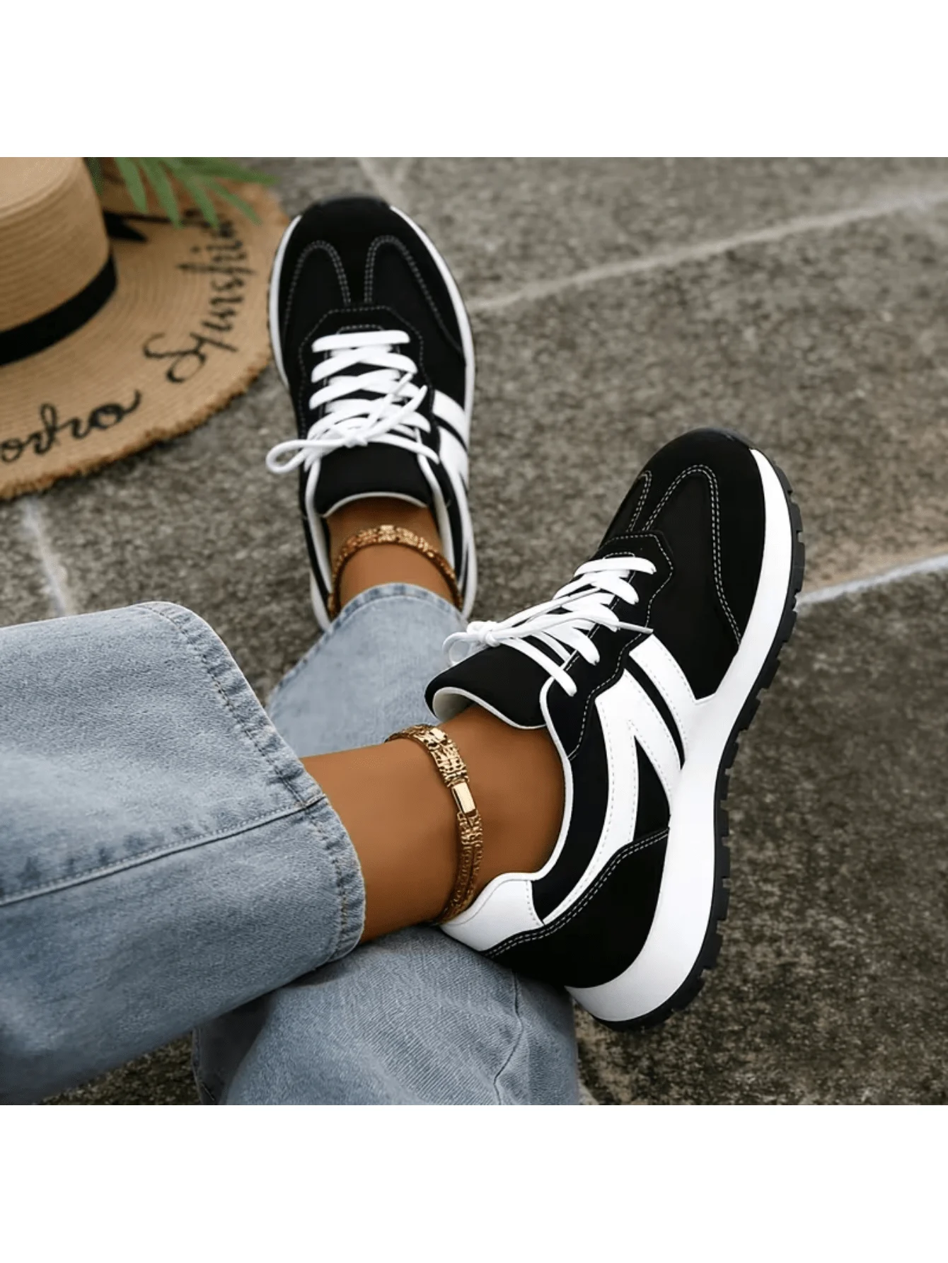 

Women Solid Color Low Top Lace Up Sneakers Plain Toe Casual Outdoor Sports Shoes