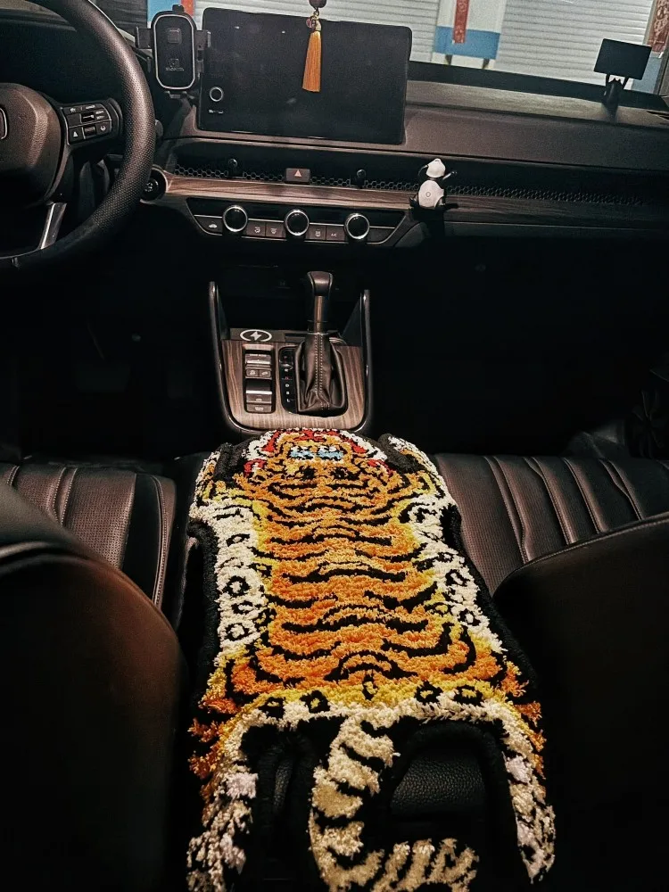 Novelty armrest box cushion center console plush tiger dust protection General Motors interior accessories creative products
