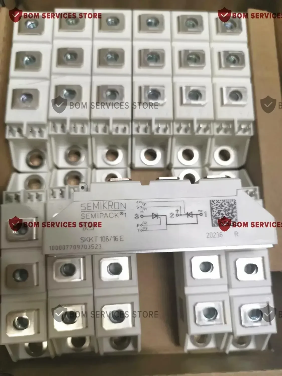 SKKT106/16E SKKT106/14E SKKT106/12E الوحدة الأصلية الجديدة