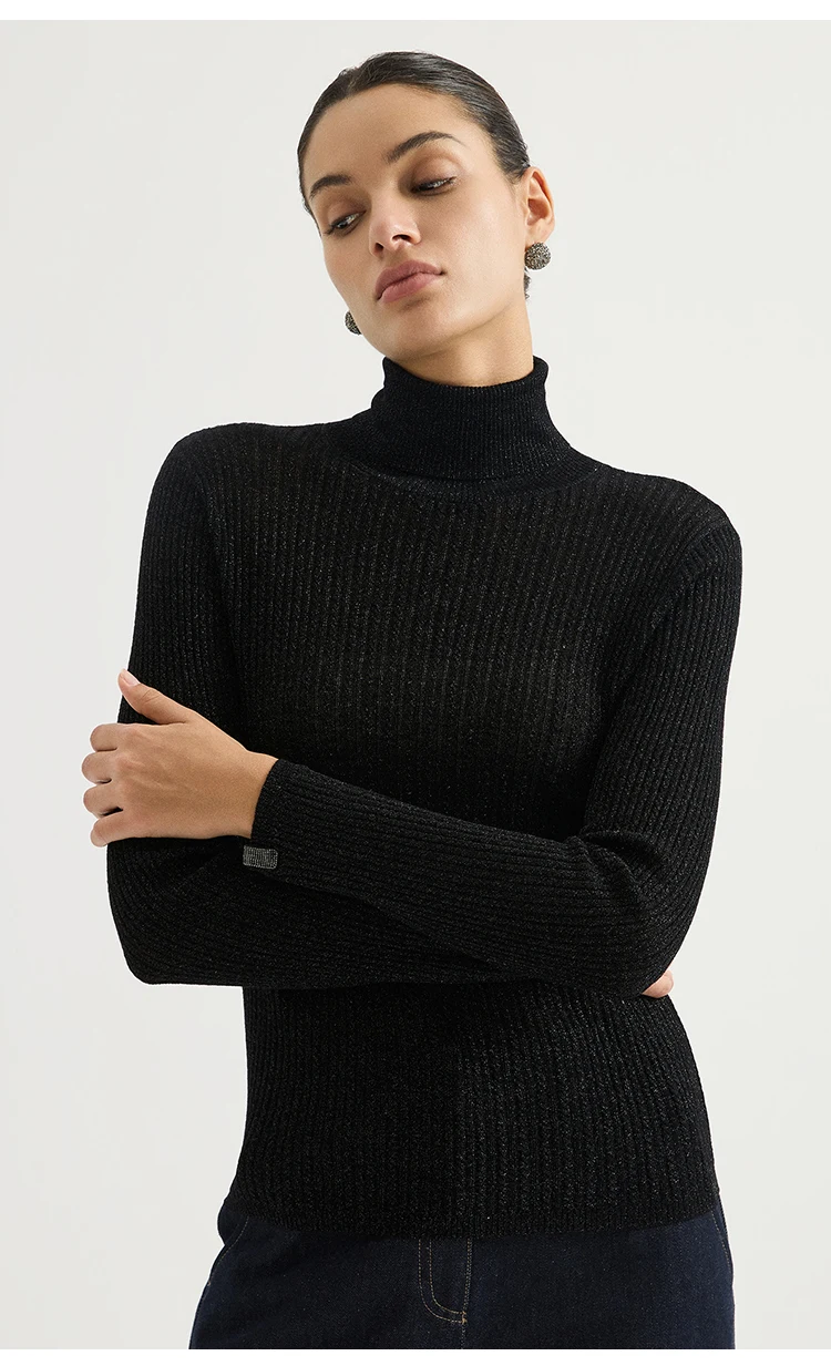 BY3621692 Damen Rollkragenpullover aus Wollmischung, Zopfmuster, lange Ärmel, Manschetten mit Kettendetail, dezenter Glanz, schmale Passform, Frühherbst – Detail 8