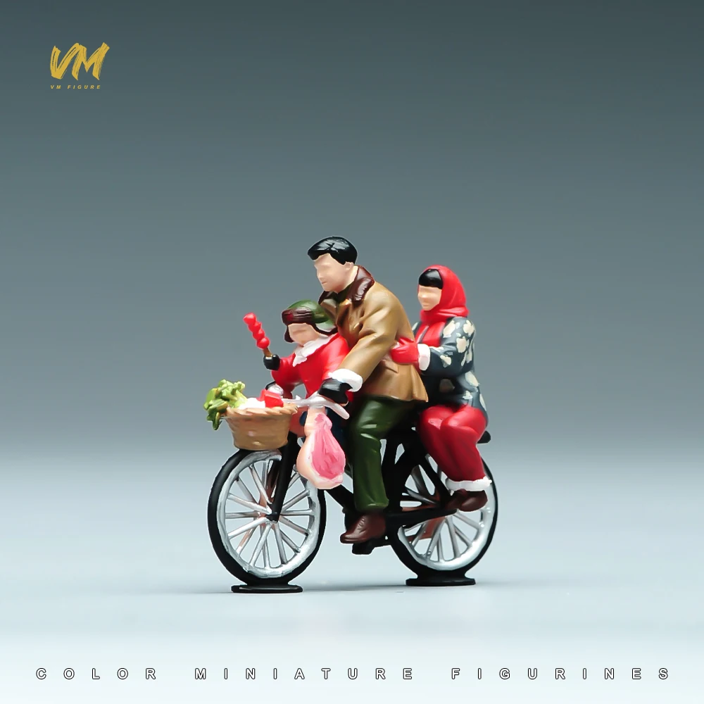 Painted Miniature 1/64 Scale Chinese Family Parents Child Ride Bicycles Suit Happy Figure 3D Print Diorama Doll Scene Props