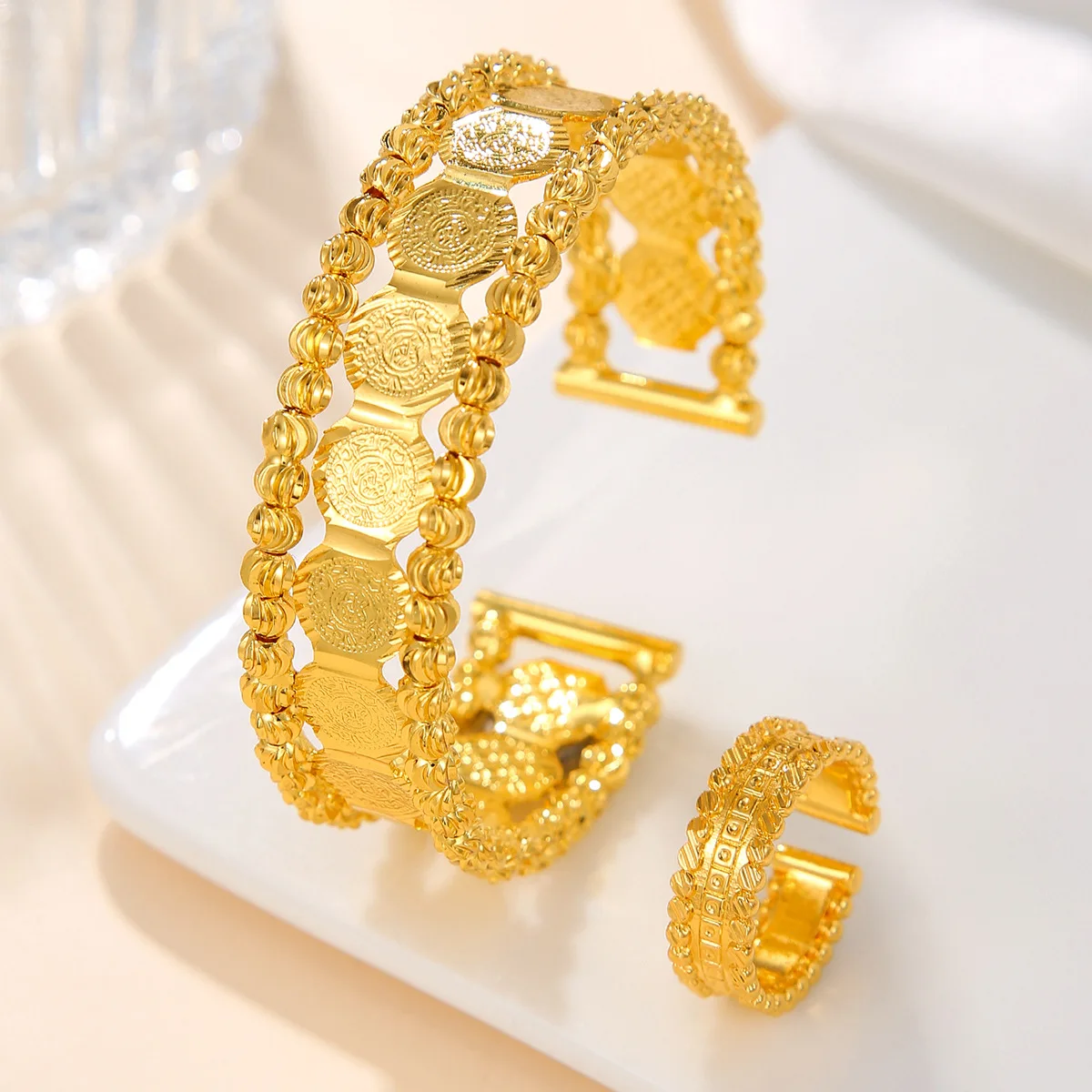 

Браслет из песочного золота, круглая бусина для переноса монет, позолоченный медный браслет, кольцо, открытые ювелирные изделия