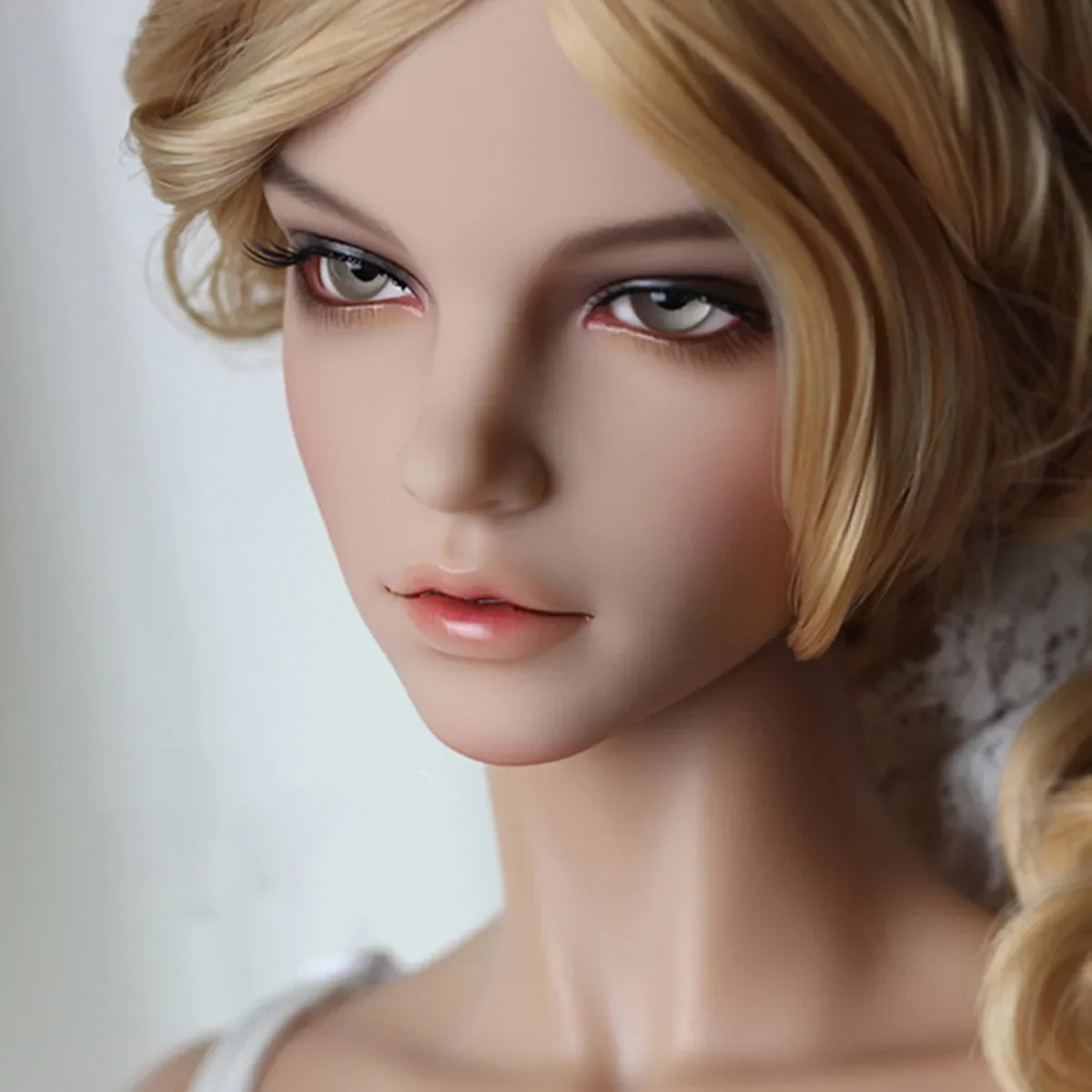 

New 63cm 1/3 nude BJD Female SD bianca big girl doll Resin figure model toy gift spot makeup premium resin available Free trans