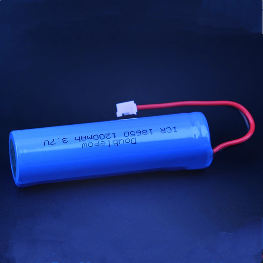 100% 18650 Lithium Rechargeable Battery 3.7V 1200mAh 18650 With Board Protection Outlet Equipment Speaker Battery