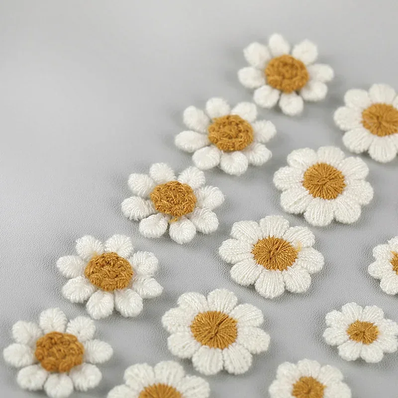 30pc Rice White Daisy Small Flower Embroidered Fabric With Stickers Children\'s Hair Earrings Materials Clothing Accessories