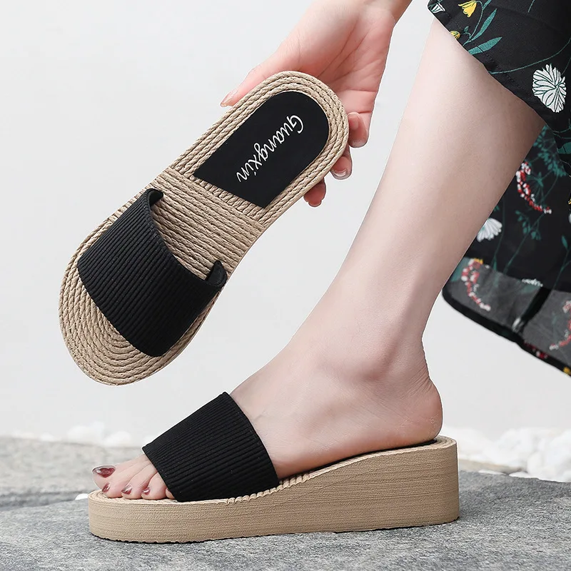 New Summer Fashion Comfortable Casual Breathable Wear-resistant Elegant Thick-soled Flat-soled Simple Heightening Child Sandals