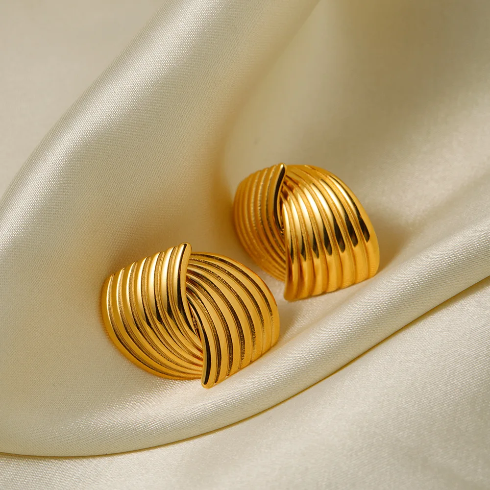 Modische Glänzende Dreischichtige Strukturierte Verschlungene Knoten-Ohrringe für Frauen Goldfarben Edelstahl-Ohrringe Vintage-Schmuck Geschenk