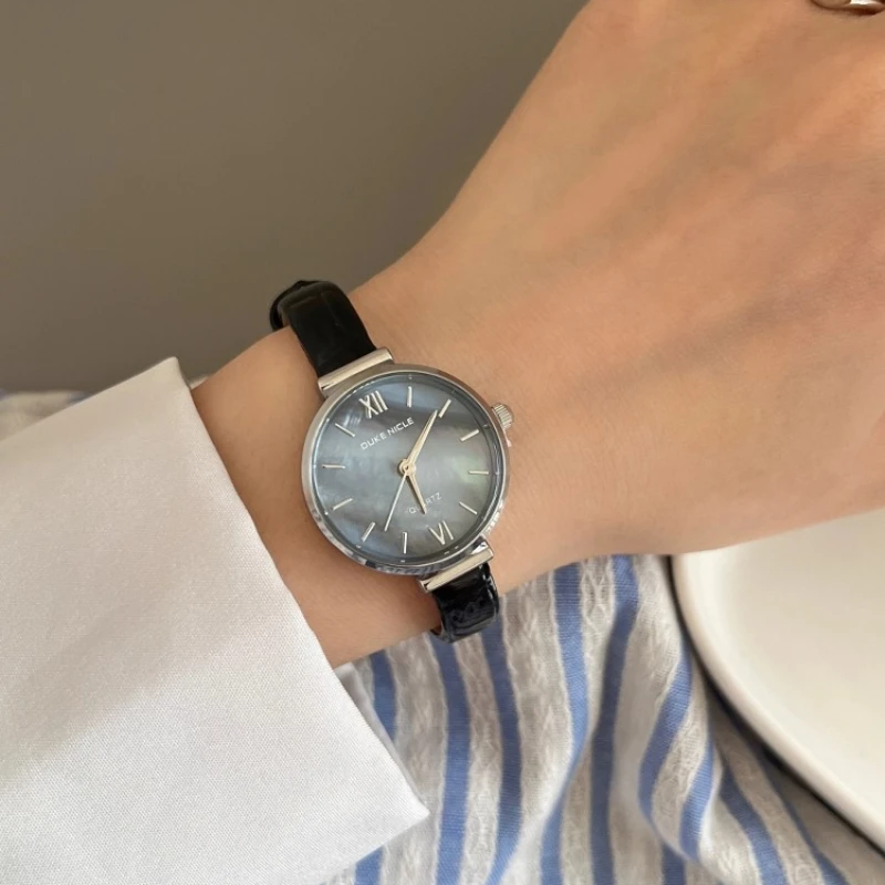2025 waterproof quartz watch birthday gift retro classic trend women's watch elegant and simple