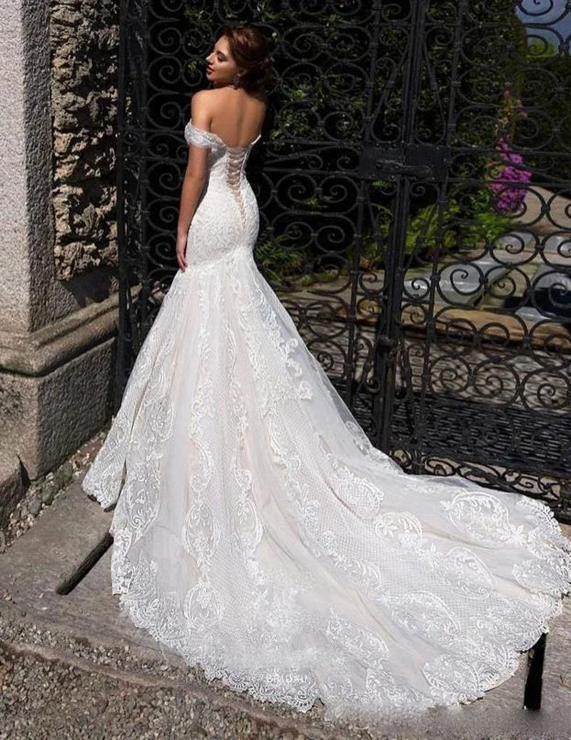 Abito a sirena con spalle scoperte su misura Appliques in pizzo abiti da sposa con strascico abiti da sposa Plus Size robe de mariée