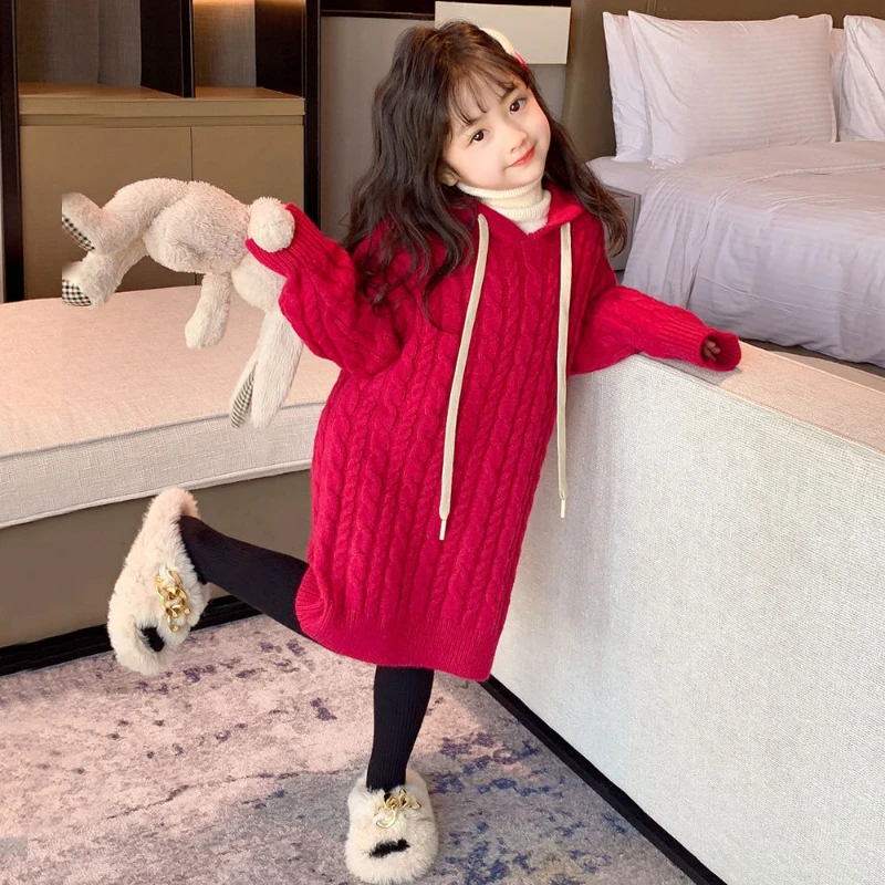 فستان سترة شتوي أحمر للأطفال مع بلوفر بقلنسوة من الدانتيل تريكو متوسط الطول حتى الركبة ملابس أطفال مريحة حرارية للفتيات