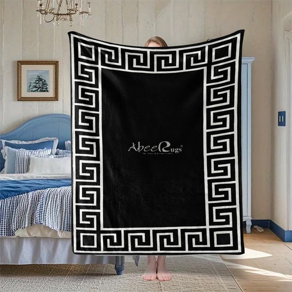 Black Greek Key Meander Throw Blanket for Sofa Living Room Decor Cozy Geometric Pattern Fleece Throw Couch Accent Bedding