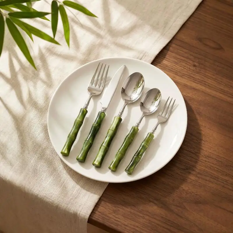 

Durable Bamboo Handle Stainless Steel Kitchen Cutlery Set Perfect for Elegant Dinner Parties