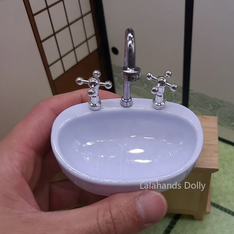 1/6 Dollhouse Mini Sink Faucet Model for The Dollhouse Kitchen Furniture Decoration Accessories