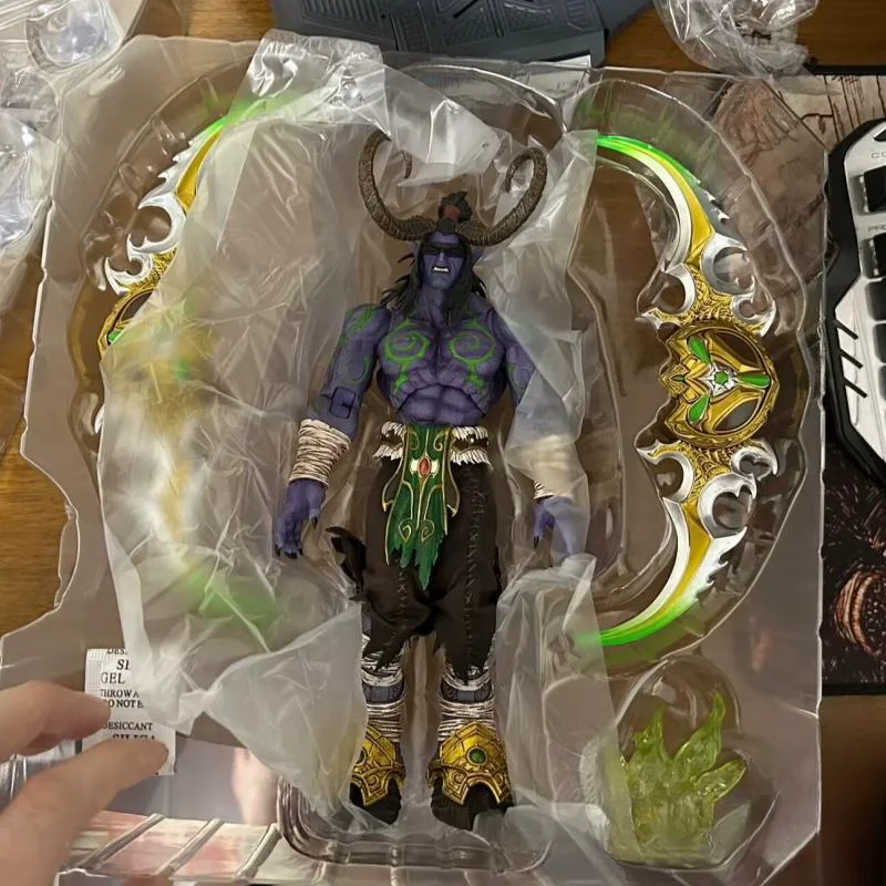 In Stock Hero Toys 1/10 Scale Male Soldier Demon Hunter Illidan Full Set About 24cm Action Figure Collectible Model Toys Gifts