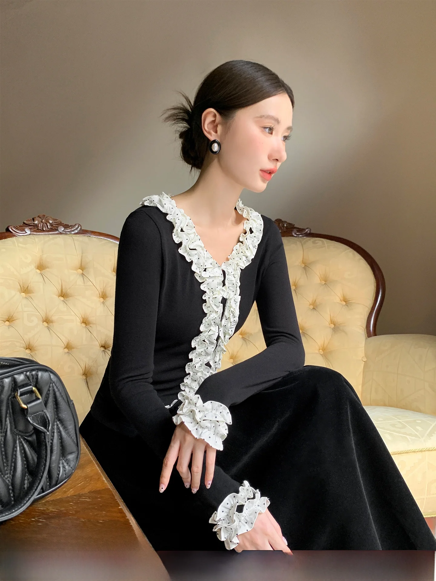 

XXNING Sweet Color Blo Polka Dot Wooden Collar Women's Autumn Winter Slim Fit Base Layer Sweater Ele Sle Long Sl...