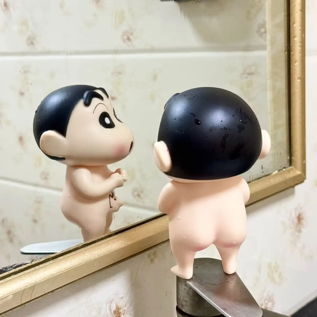 Bandai 12CM Crayon Shin-Chan Anime Figures Shin-Chan Nude Bathe Action Figurine PVC Model Desk Ornaments Collection Toys Gift