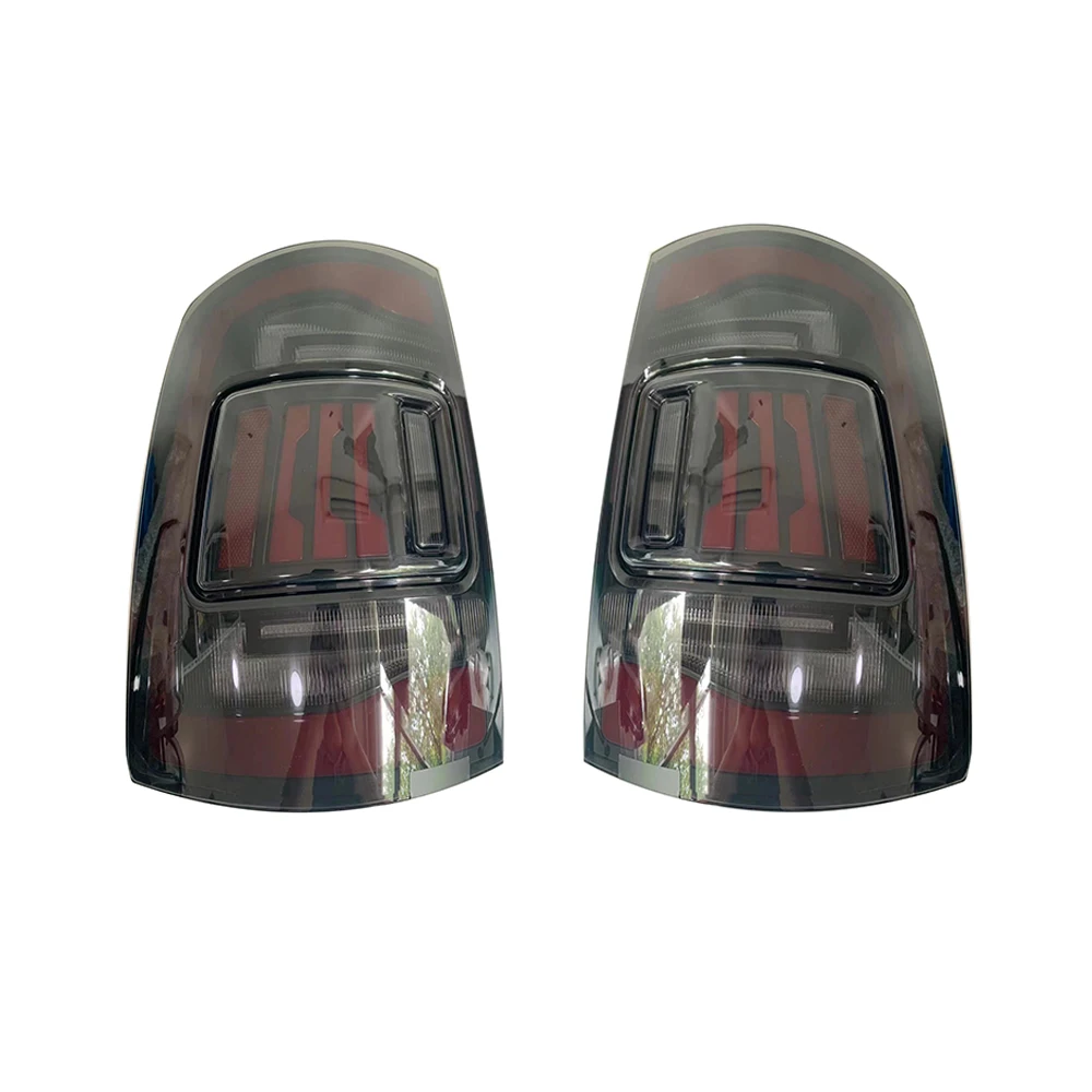 1 Pair Car Exterior LED Taillight For Ram 1500 2009-2019 Ram 2500 3500 2014-2020 With Yellow Turn Signal Lights