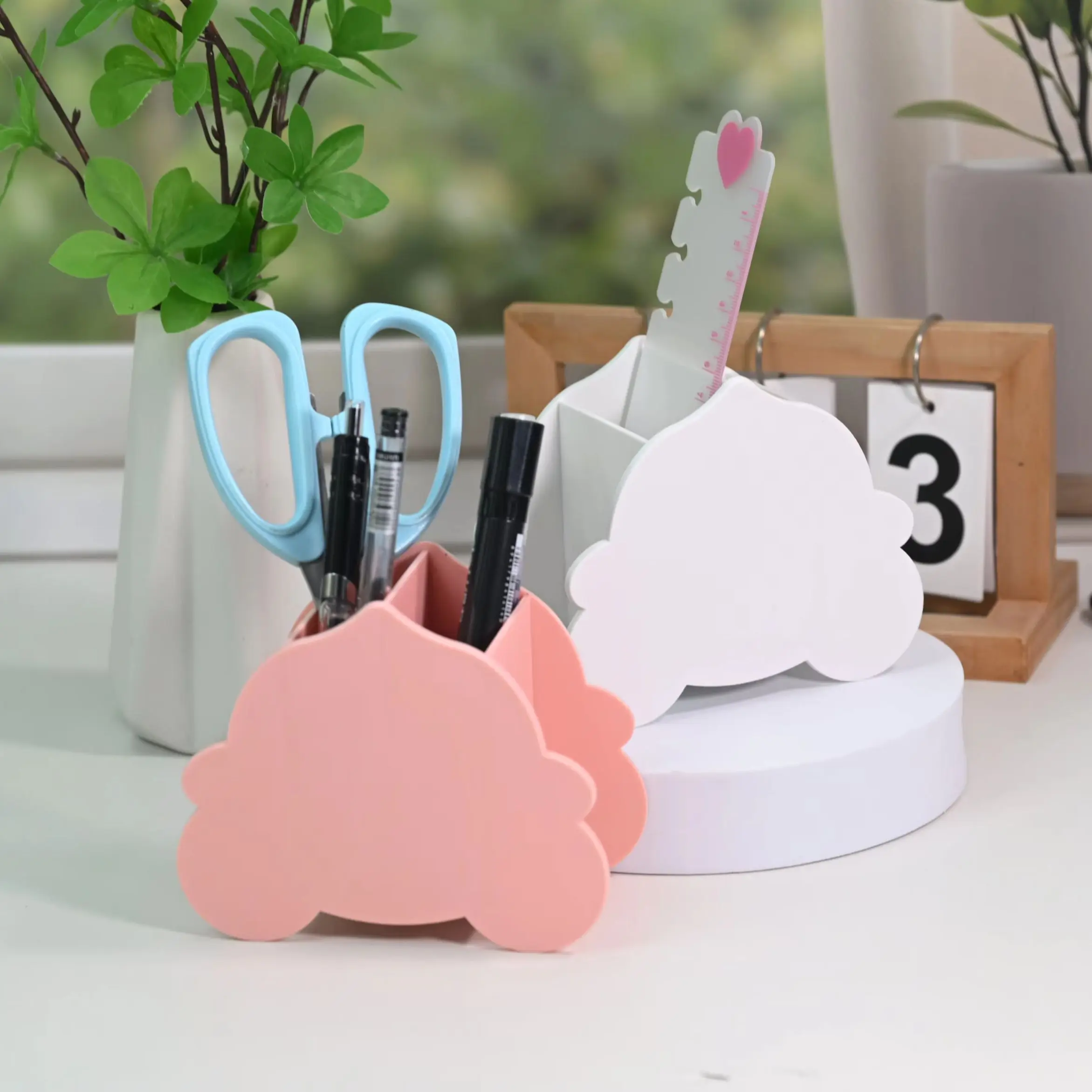 Cute Cloud Shaped Pen Holder 3 Compartments Plastic Desk Organizer, Kawaii Multi Grid Stationery Caddy, Pastal Pencil Holder