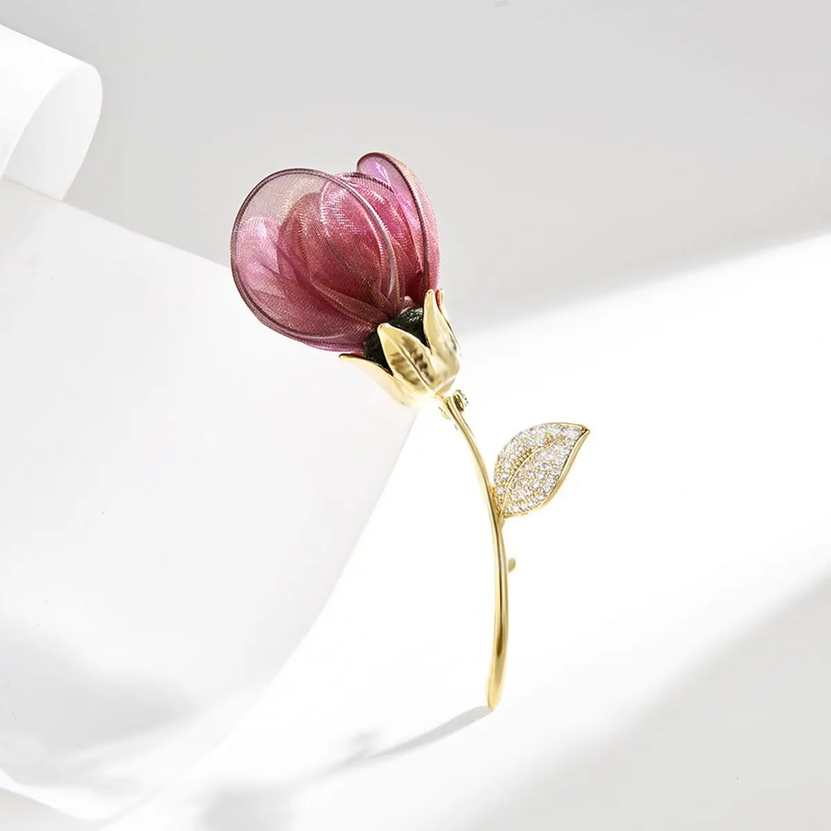 Luck Bracelet Hand String High-End Retro Elegant Fabric Tulip Brooch Women's Light Luxury Fashion Flower Corsage Pin Accessories
