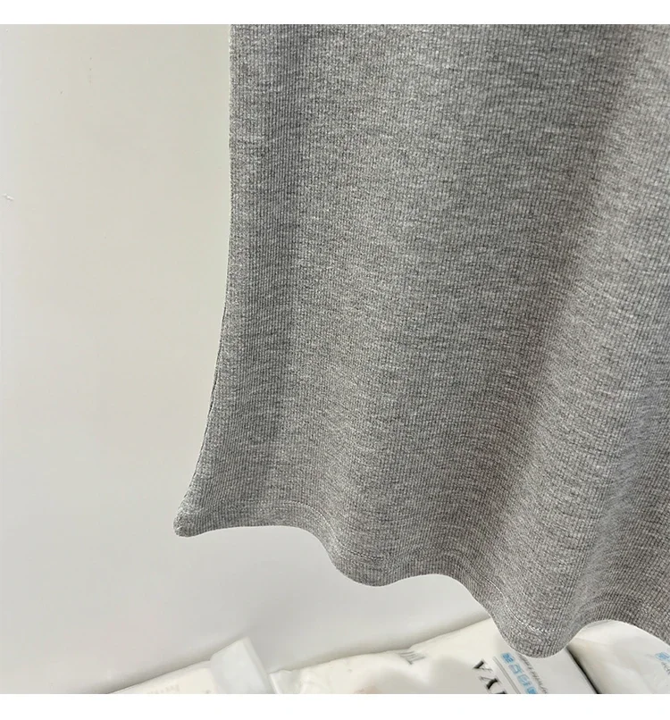 Nischen-Design Slim Fit Kurzarm Damen T-Shirt 2026 Sommer Neuheit V-Ausschnitt Poloshirt Einzigartiges Elegantes Top Koreanisches Einfarbiges Tee – Detail 26