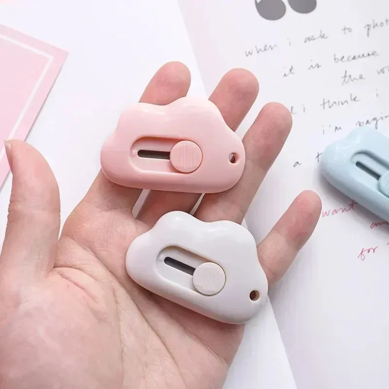 Mini cuchillo utilitario portátil de Color nube de conejo lindo, cortador de papel, hoja de afeitar de corte, suministros de corte de papelería de oficina