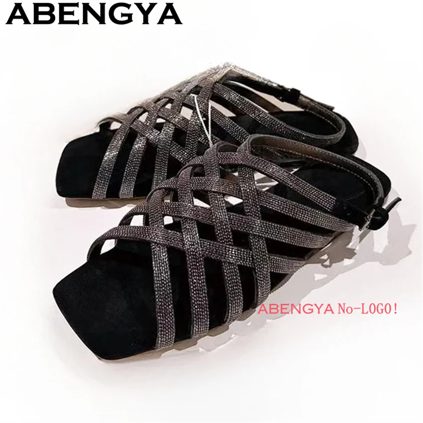 

ABENGYA Narrow-band Hollow Flat Sandals Women Single Trendy Square Peep Toe Flat Sandals Summer Shiny Casual Beach Sandals Mujer
