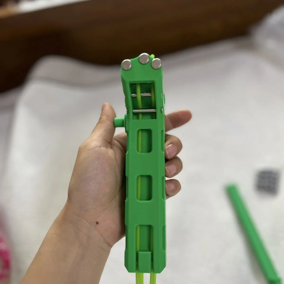 

3D Printed ABS Rapid Fire Semi-automatic Slingshot Portable Outdoor Entertainment and Competitive Hunting Equipment