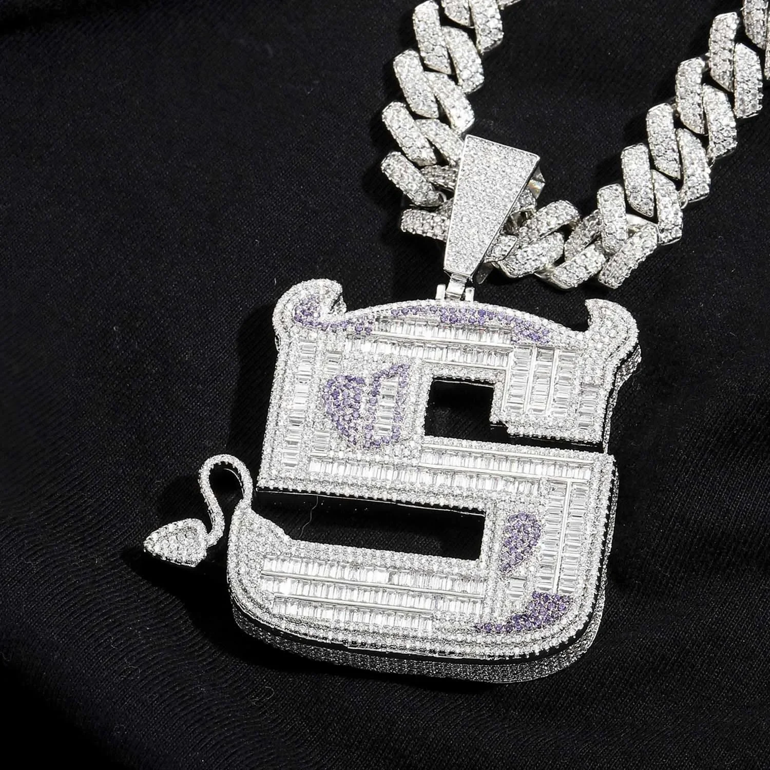 

Hip Hop Letter S Pendant Necklace for Men and Women with 14mm Rhinestone Cuban Chain Hip Hop Ice Crystal Shiny Necklace Fashion
