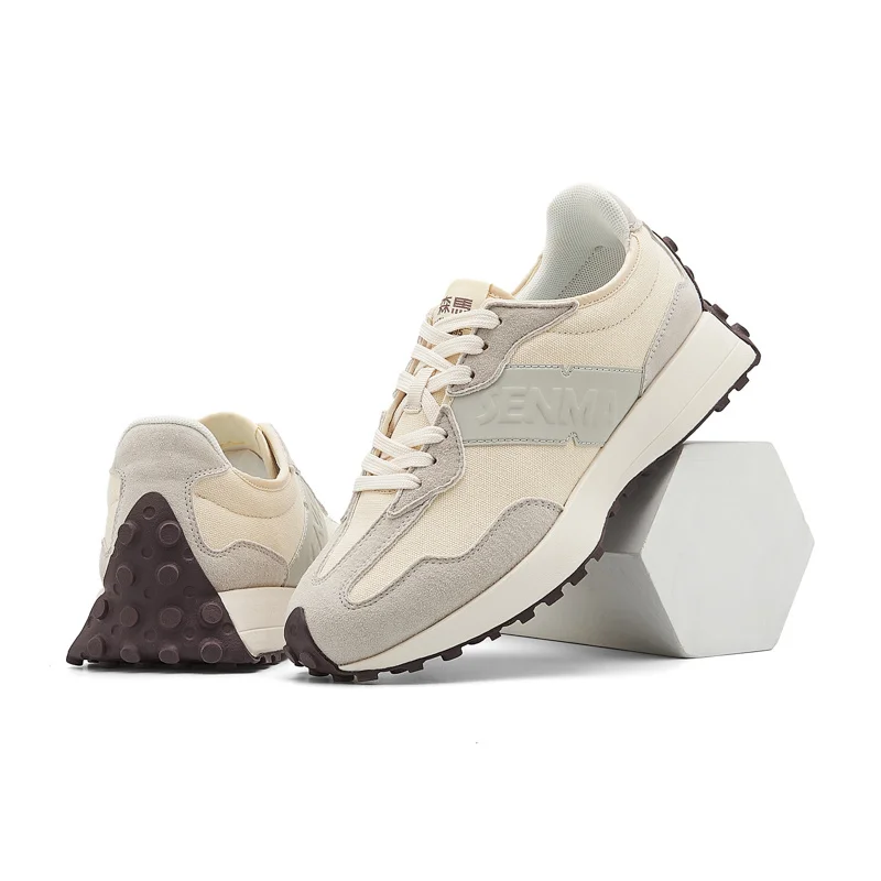 

Classic Retro Streetwear Skate Shoes 2026 New: Unisex Couples Breathable Soft-Soled Versatile Student Casual Shoes