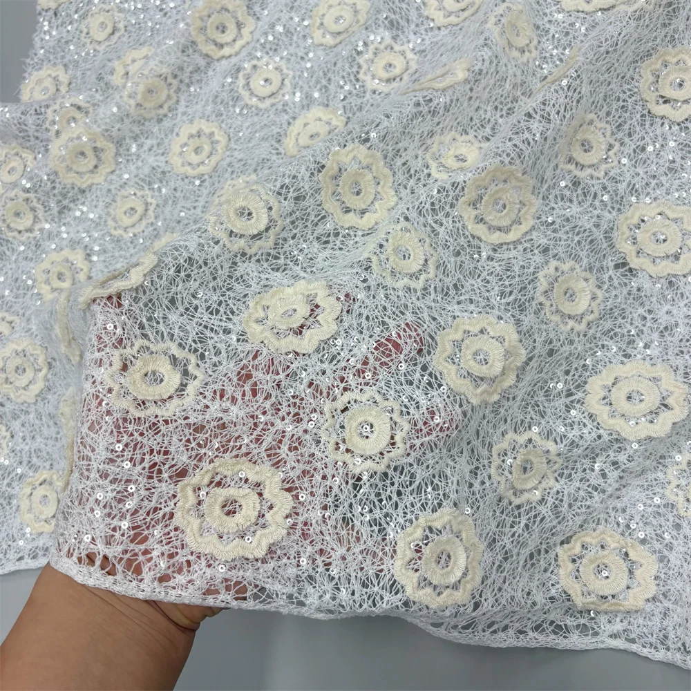 Neuer Stil Dreidimensionale Pailletten-Spitzenstoffe 2026 Hochwertige Spitze Wasserlösliche Bestickte Modische Weiche Spitze 5 Yards – Detail 10