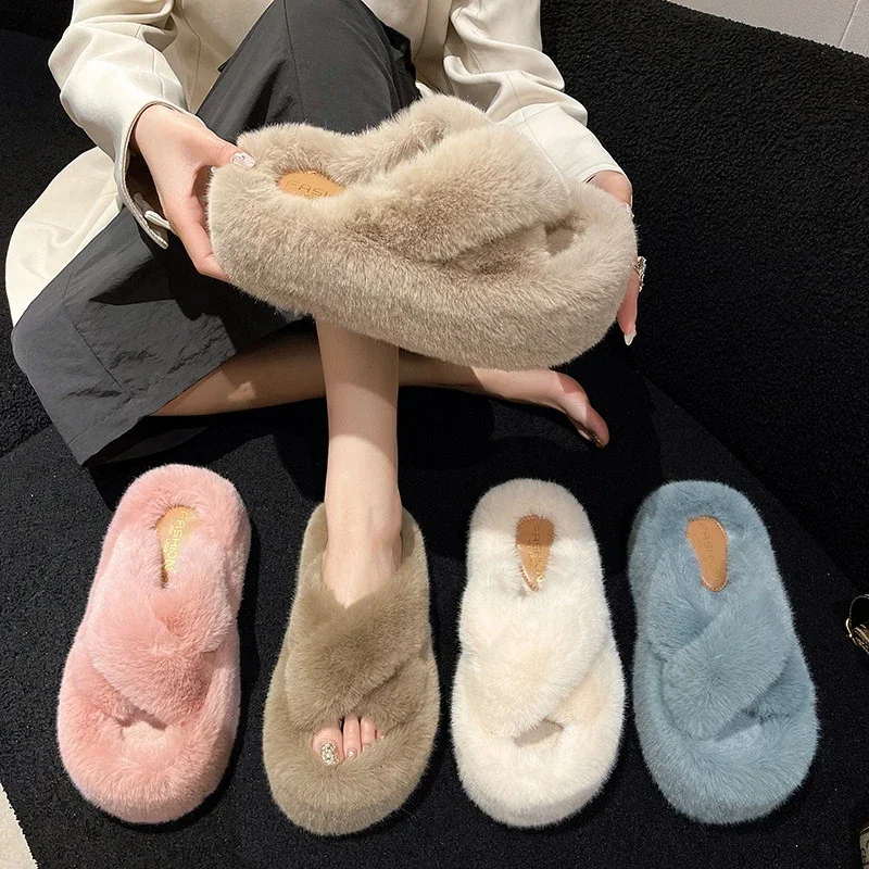 Zapatilla peluda de piel sintética para mujer, pantuflas de felpa esponjosas de lujo para casa, plataforma suave y peluda para niña, Sabot plano informal para interiores, punta redonda para invierno